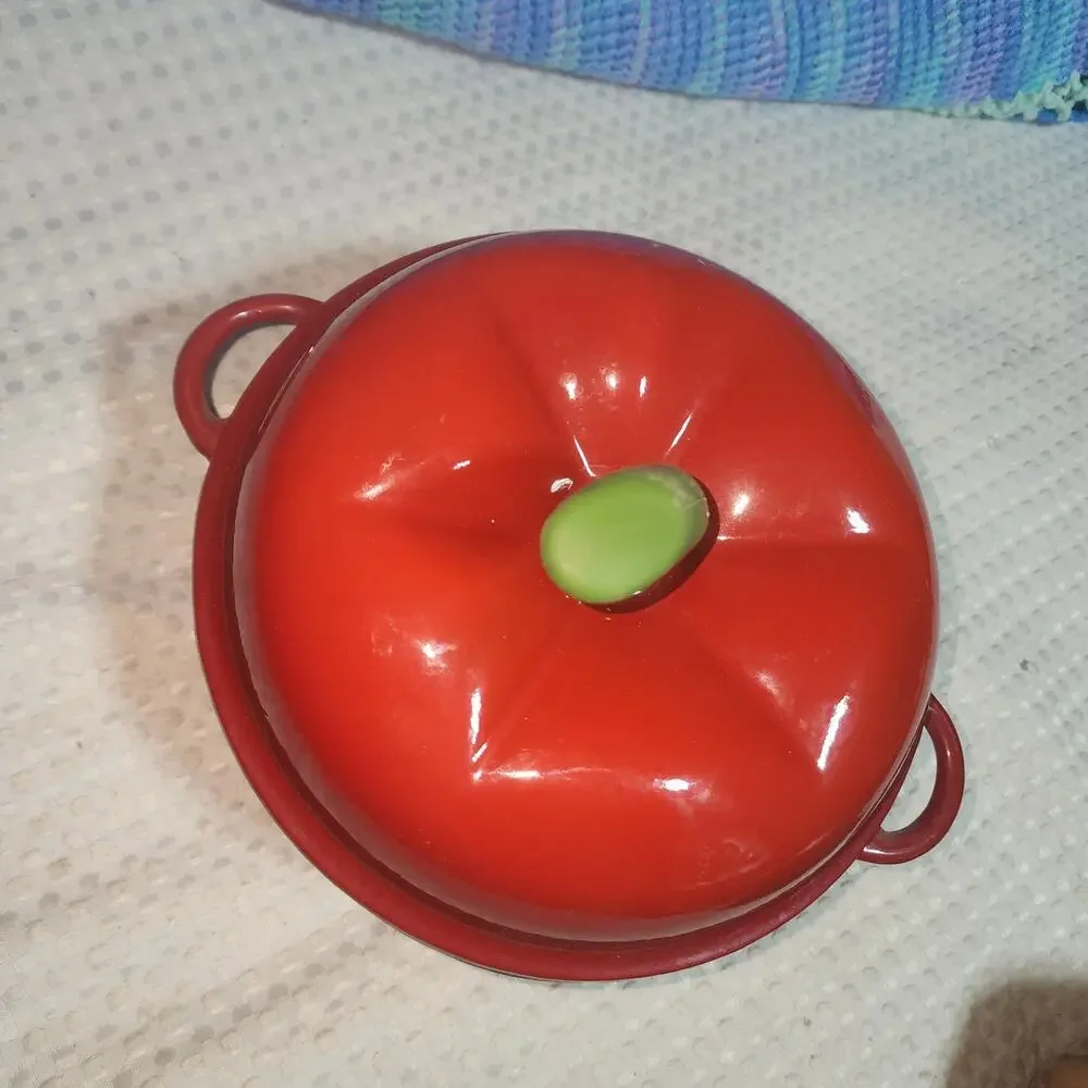 TECHNIQUE EUC ENAMELED RED TOMATO CAST IRON DUTCH OVEN POT 2 QT